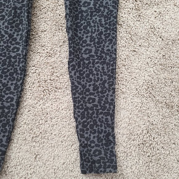 LOFT Leopard Print High Waist Leggings PXS - Picture 3 of 10